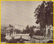 Vista del Pabell&oacute;n Egipcio en el Parque de la Independencia